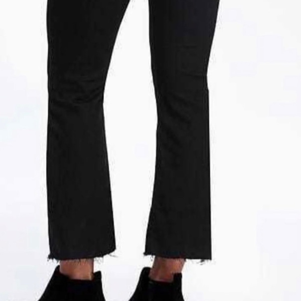 🍄  Mid-Rise Cropped Flare-Ankle Jeans - Picture 5 of 15